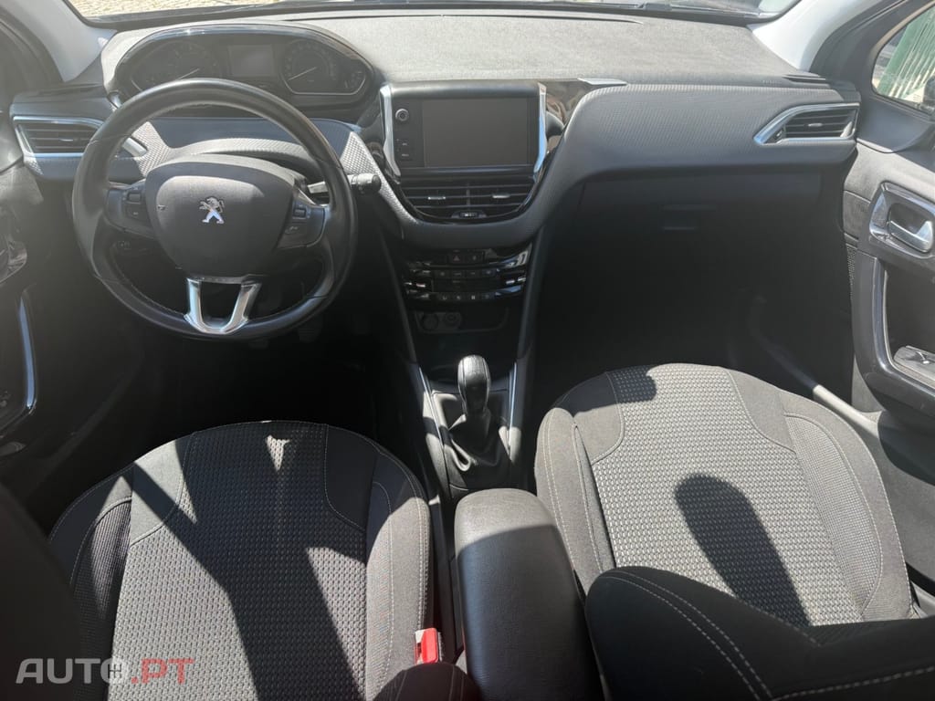 Peugeot 208 1.5 BlueHDi Allure