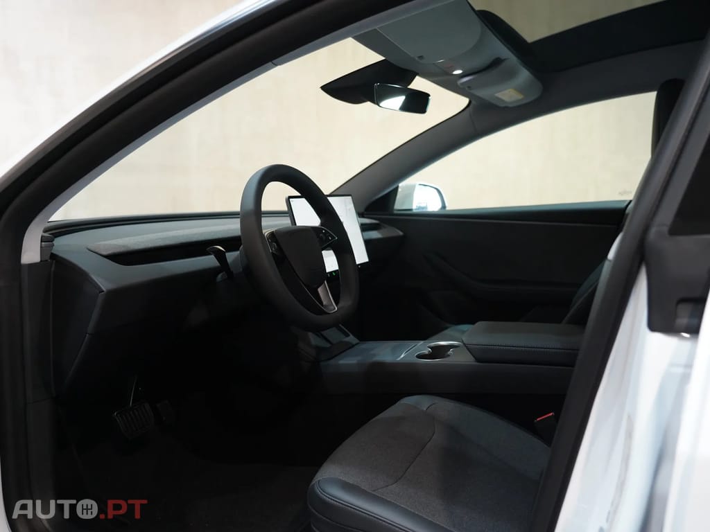 Tesla Model 3 Tração Traseira