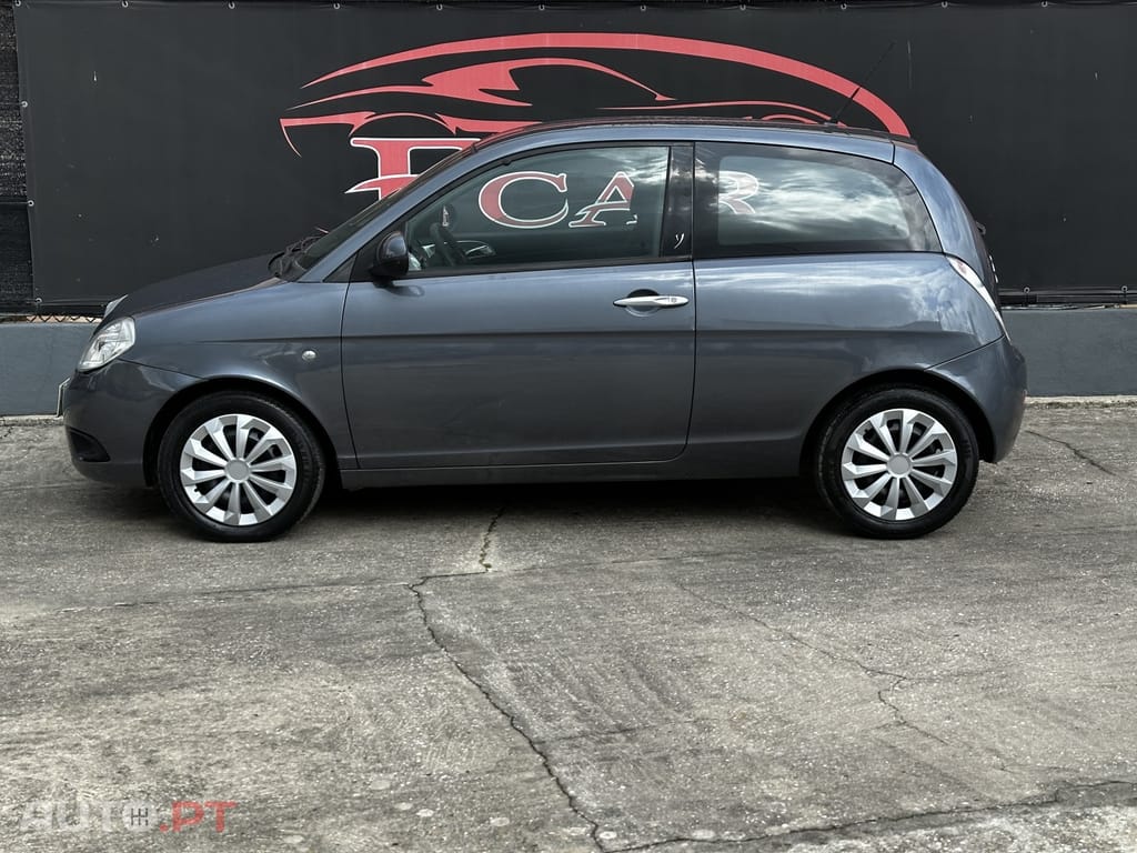 Lancia Ypsilon 1.2 Argento