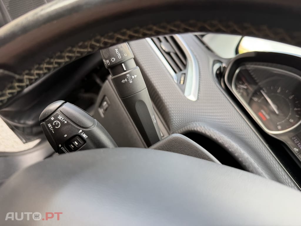 Peugeot 208 1.6 BlueHDi Active