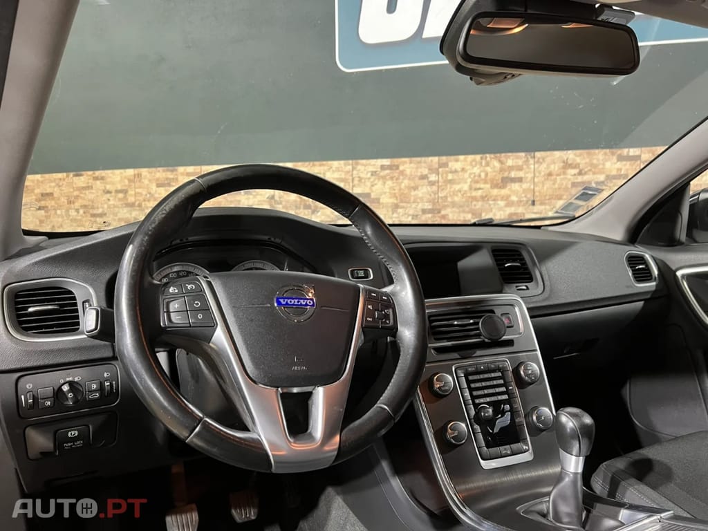 Volvo V60 VOLVO V60 1.6 DRIVe Diesel