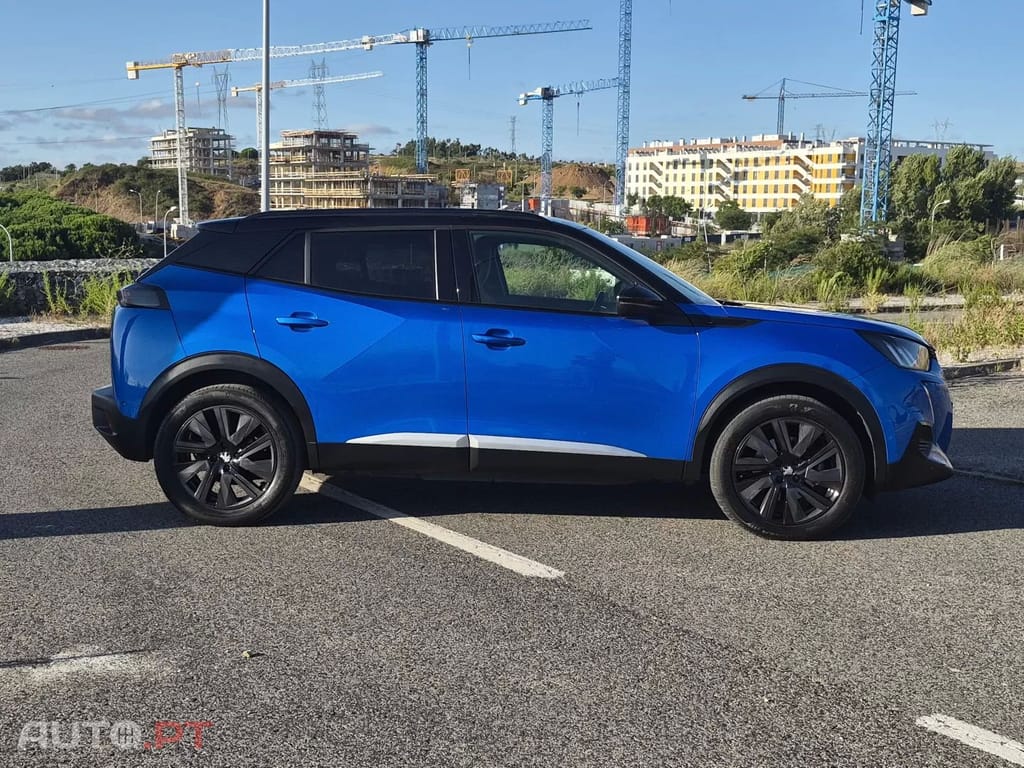 Peugeot E-2008 50 kWh GT Pack