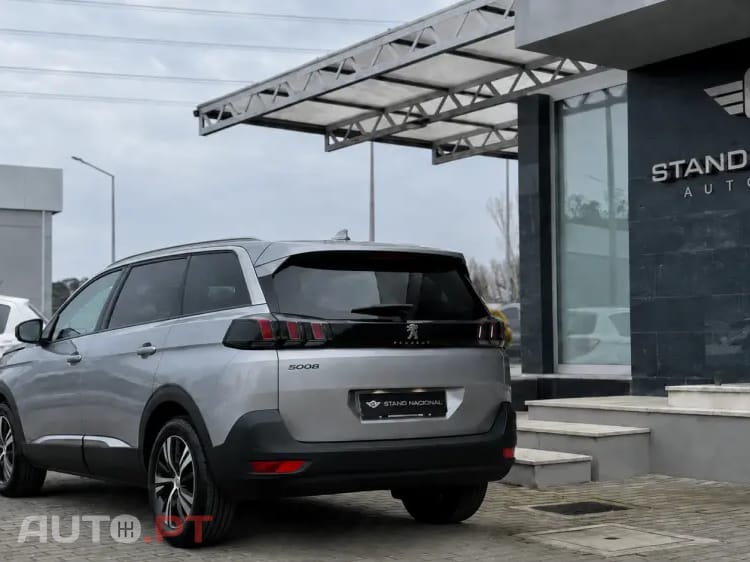 Peugeot 5008 1.2 Hybrid Allure Pack e-DCS6