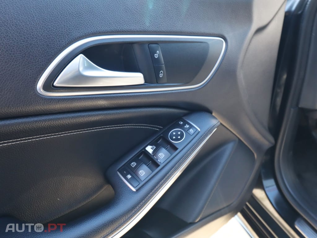 Mercedes-Benz CLA 180 d Shooting Brake