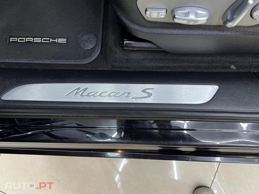 Porsche Macan S