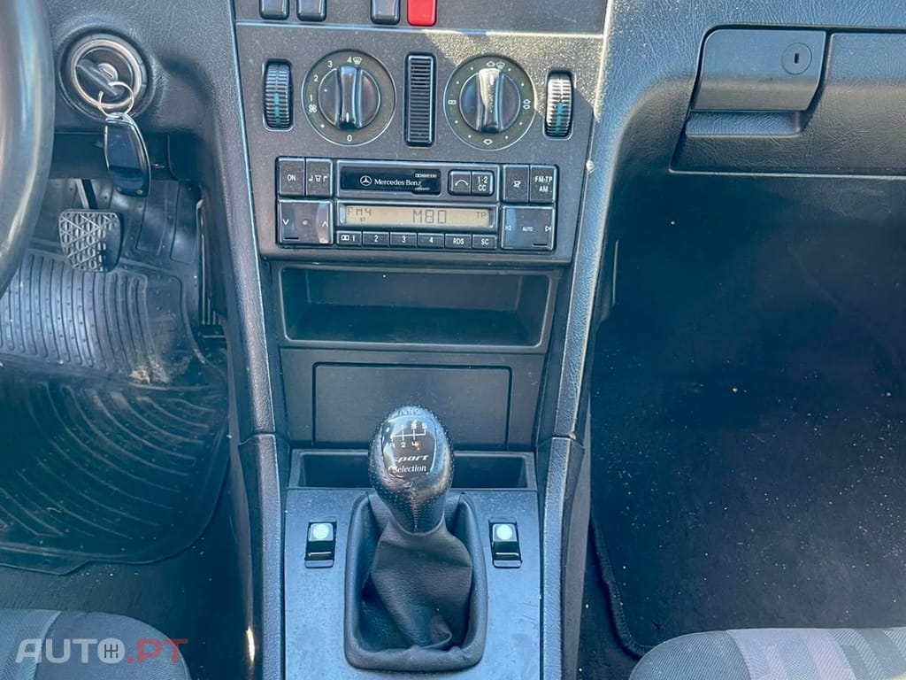 Mercedes-Benz C 220 D Classic