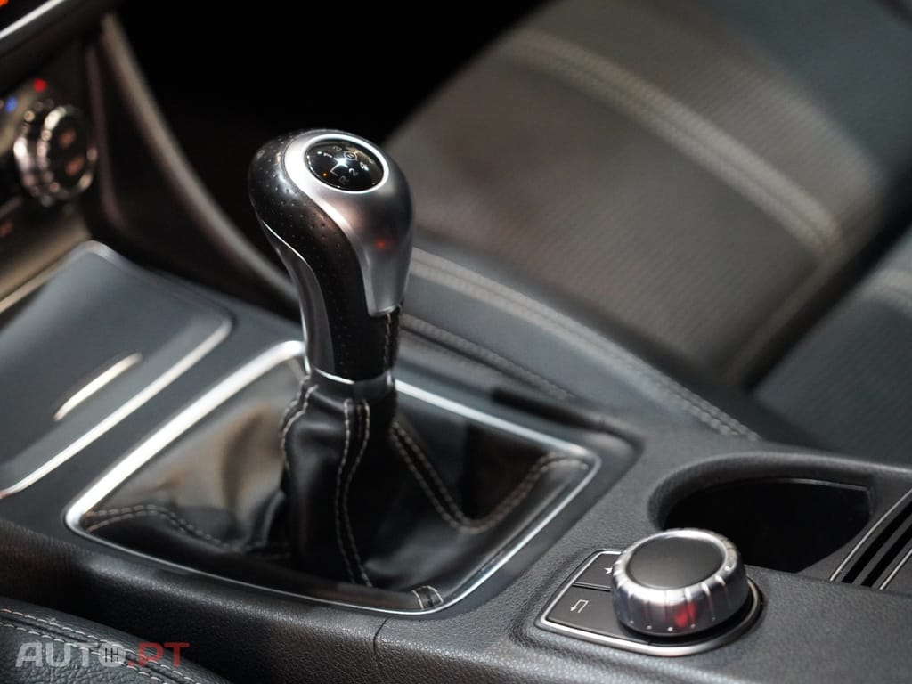Mercedes-Benz GLA 180 d
