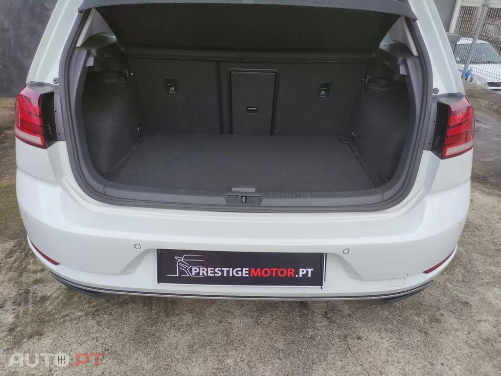 Volkswagen e-Golf Cockpit Virtual