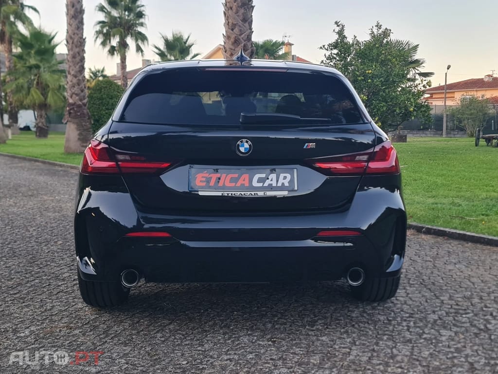 BMW 118 d Pack Desportivo M