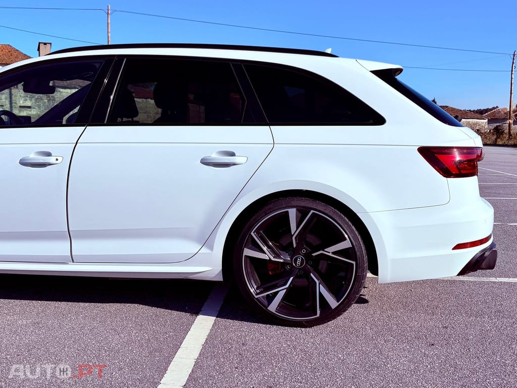 Audi A4 Avant 2.0 TDI S-line S tronic