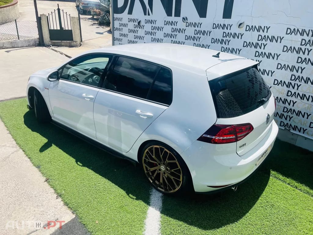 Volkswagen Golf GTI BlueMotion DSG