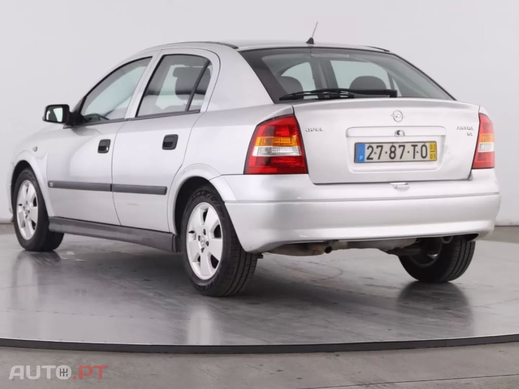 Opel Astra 1.4 Elegance