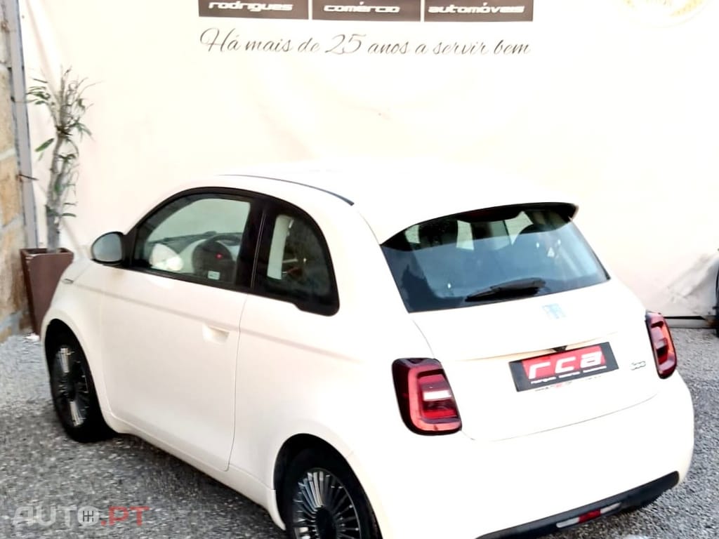 Fiat 500e 500e 42kWh ICON