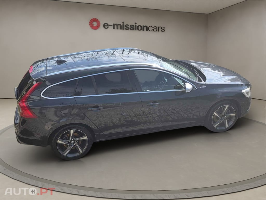 Volvo V60 D6 Twin Engine Geartronic RDesign
