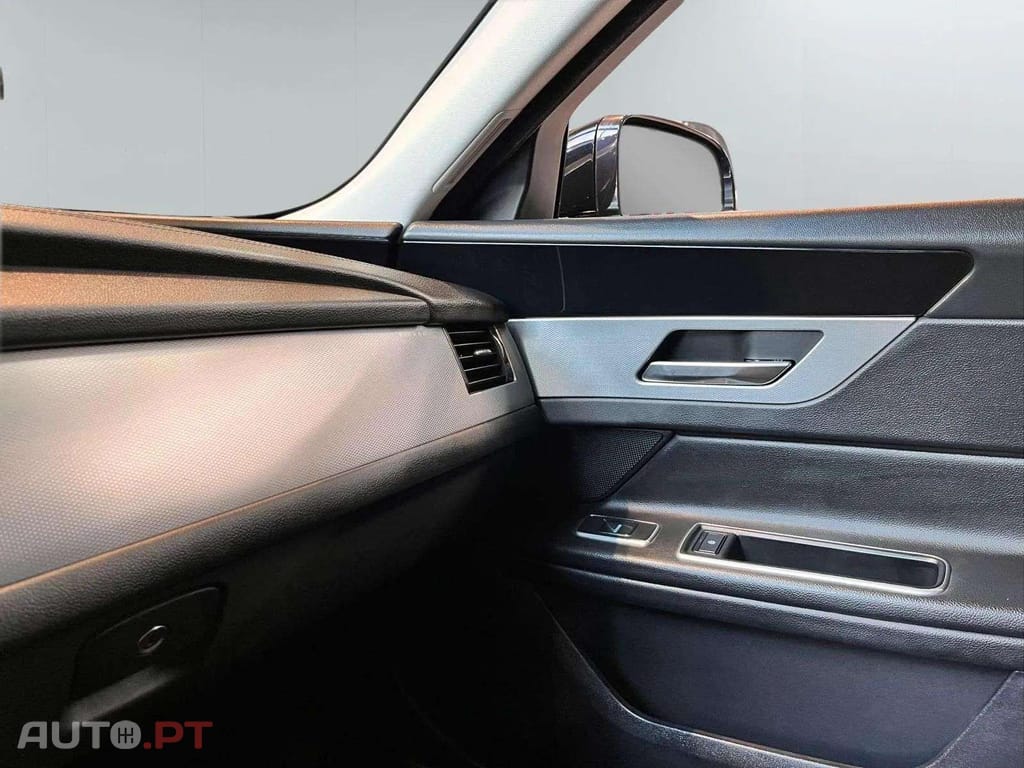 Jaguar XF 2.0d PRESTIGE