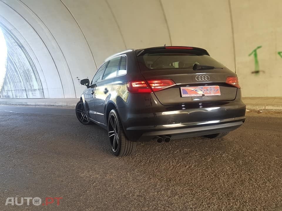 Audi A3 Sportback 2.0 TDI Advance S tronic 119g