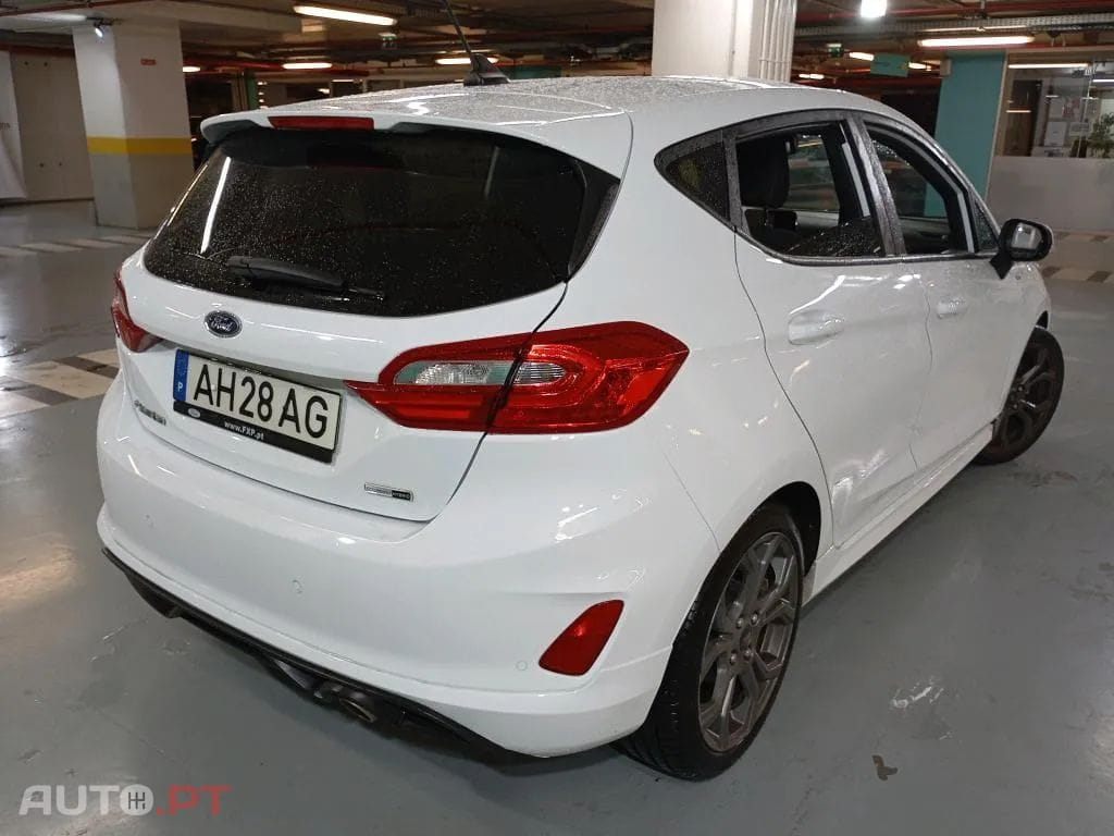 Ford Fiesta 1.0 EcoBoost MHEV ST-Line