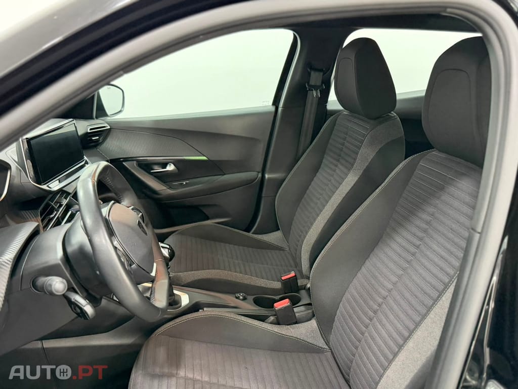 Peugeot 2008 1.2 PureTech Active