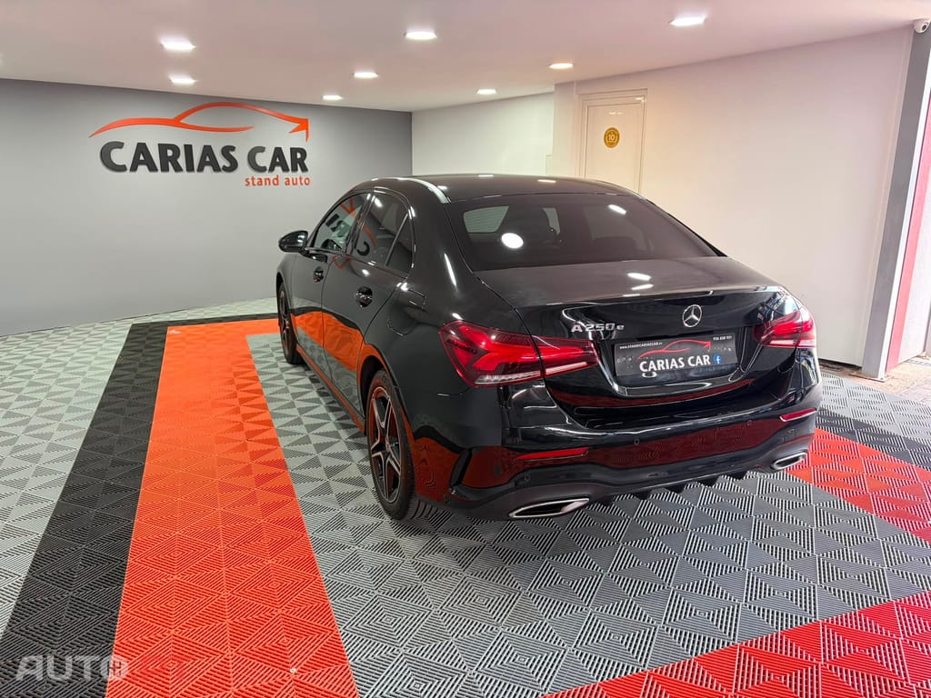 Mercedes-Benz A 250 e AMG Line
