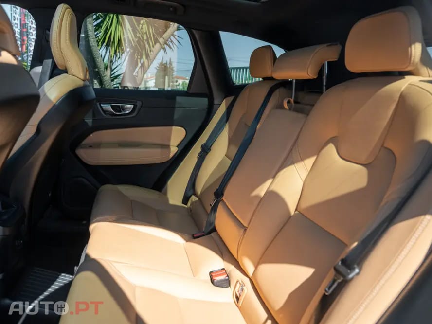 Volvo XC60 T8 AWD Recharge Ultimate Bright