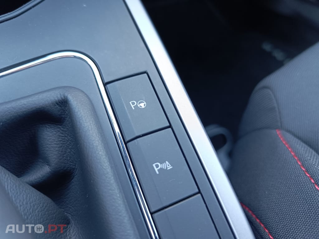 Seat Arona 1.0 TSI FR DSG - Automático