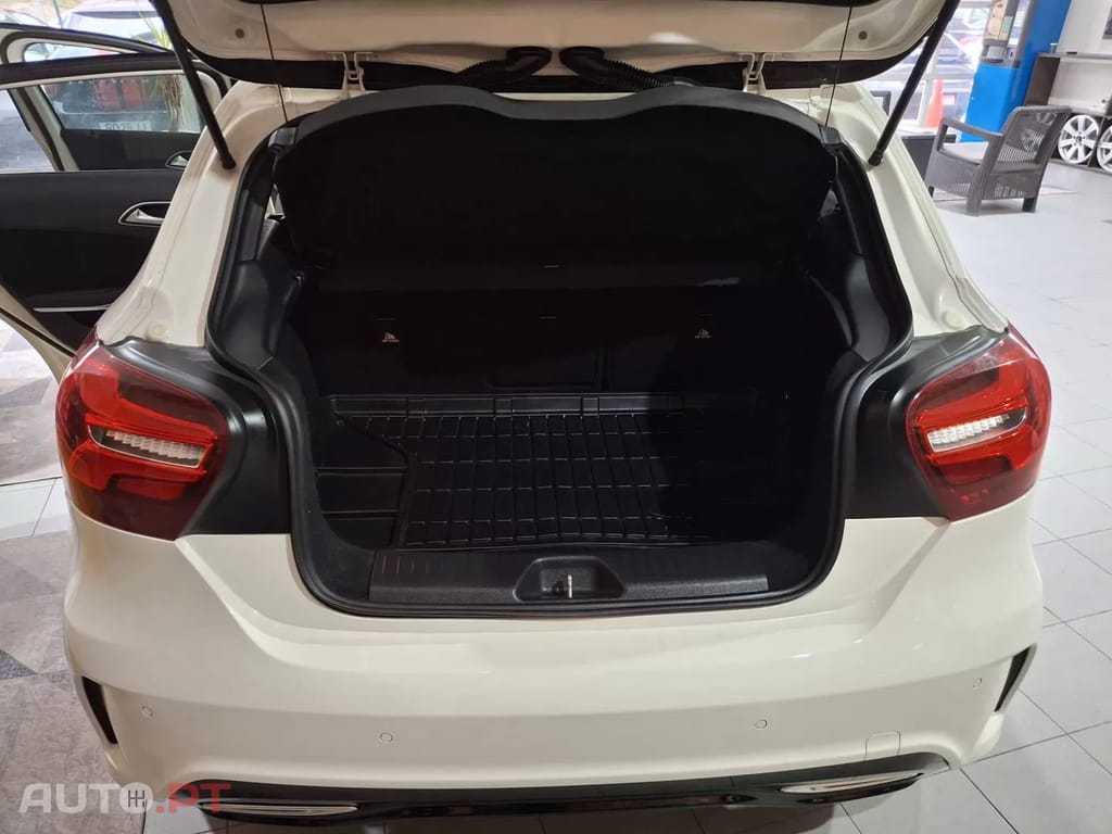 Mercedes-Benz A 180 d AMG Line