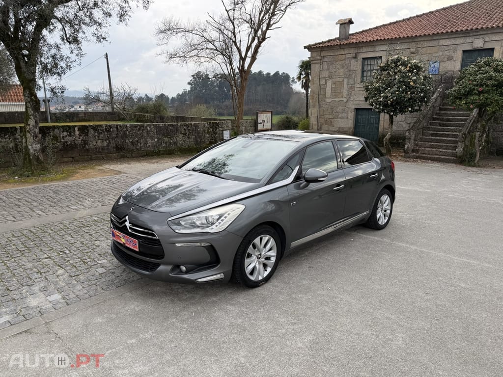 Citroen DS5 2.0 HDi Hybrid4 Sport Chic CMP6