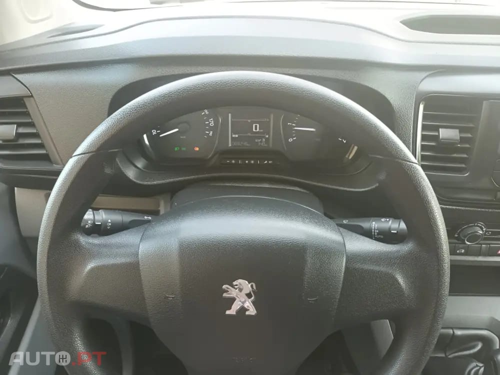 Peugeot Expert Outro
