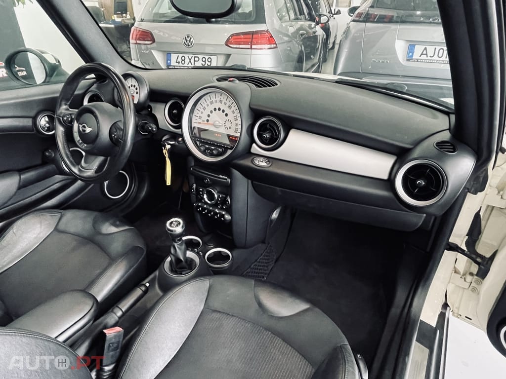 MINI Cabrio Cooper D