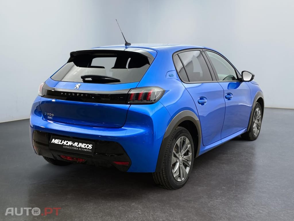 Peugeot E-208 50 kWh Allure Pack