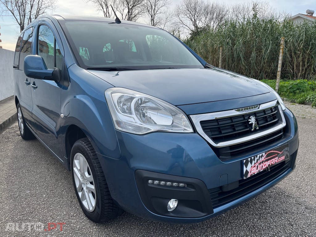 Peugeot E-Partner 50 kWh Premium Standard