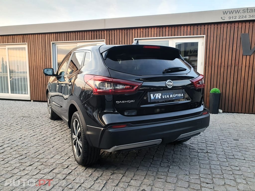 Nissan Qashqai 1.3 DIG-T N-Connecta J18