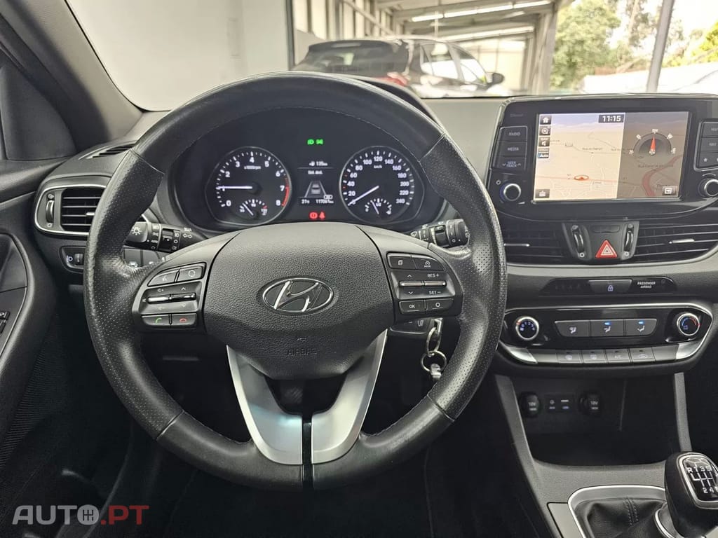Hyundai i30 1.0 T-GDi Comfort+Navi — fotografia 18