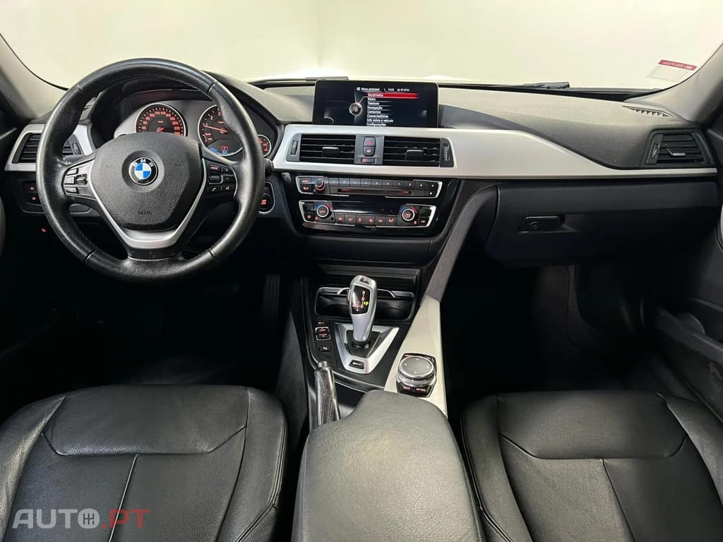 BMW 330 e iPerformance Advantage