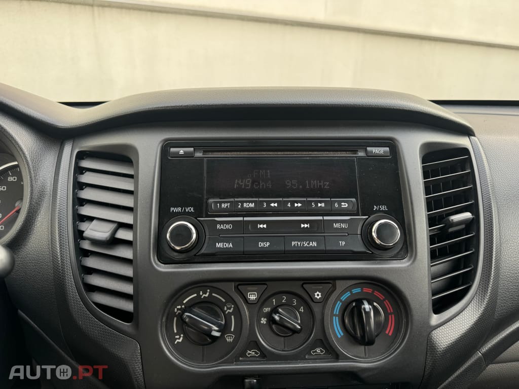 Mitsubishi L200 2.4 DI-D CD Campera 4WD