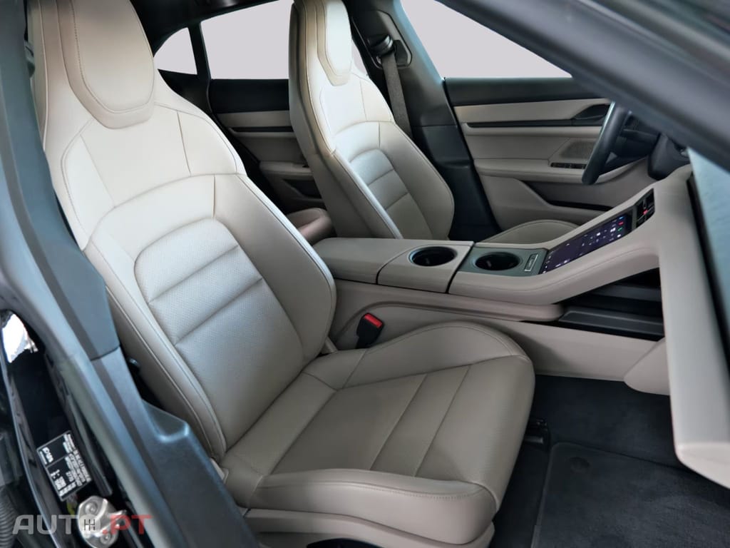 Porsche Taycan Performance Plus I.V.A DEDUTIVEL 