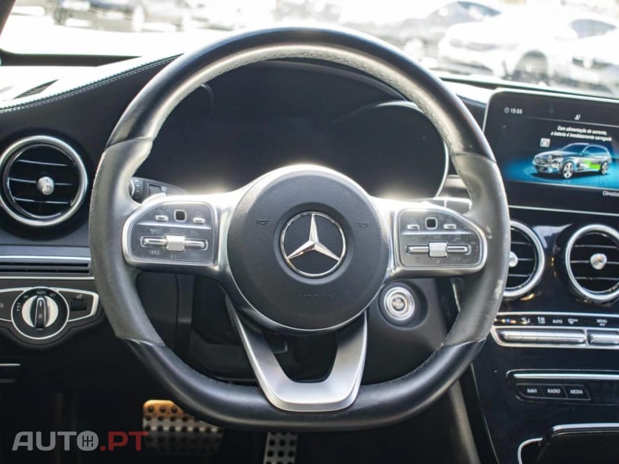 Mercedes-Benz C 300 de AMG Line Night Edition Station