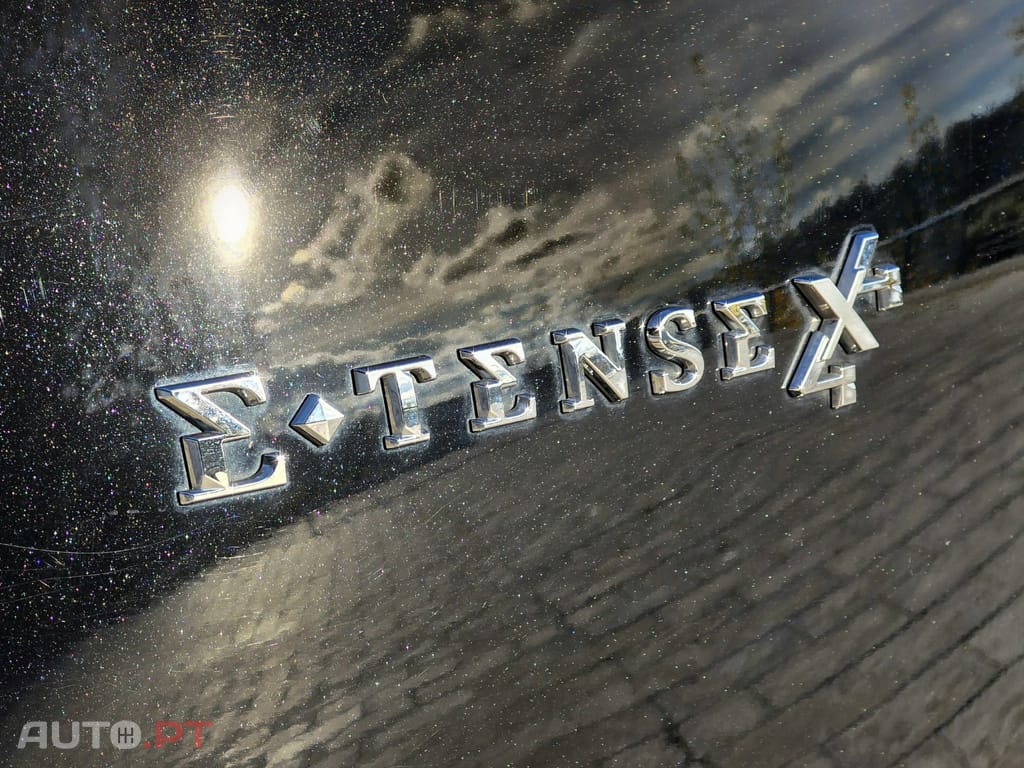 DS DS7 Crossback E-Tense Performance Line+ EAT8