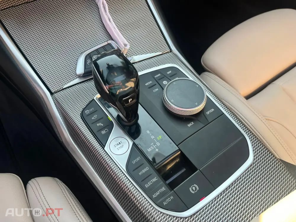 BMW 330 e Pack Desportivo M Auto