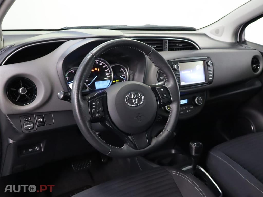 Toyota Yaris 1.5 Híbrido Comfort