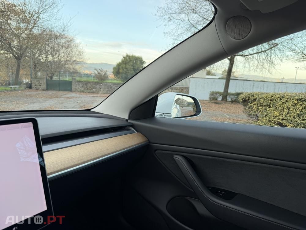 Tesla Model 3 Long-Range Dual Motor AWD