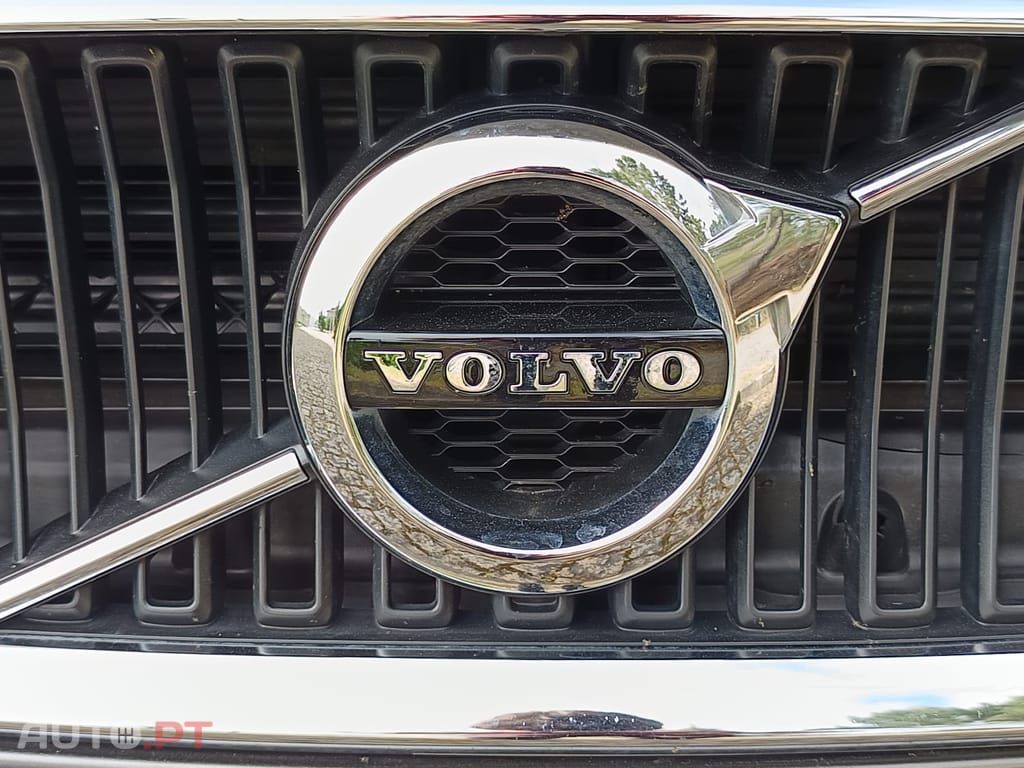 Volvo V60 2.0 B4 Momentum Plus Geartronic