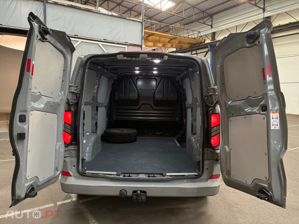 Ford Transit Custom 320 L1 2.0 EcoBlue Limited