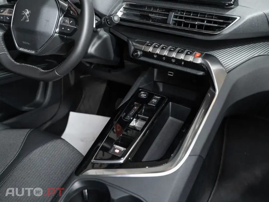 Peugeot 5008 1.5 BlueHDi Allure EAT8