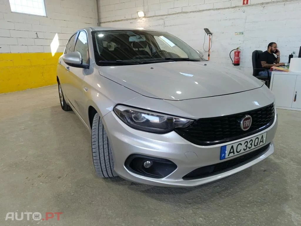 Fiat Tipo 1.3 M-Jet Lounge
