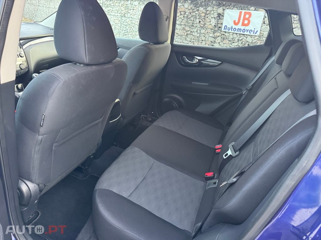 Nissan Qashqai 1.2 DIG-T N-Connecta 18