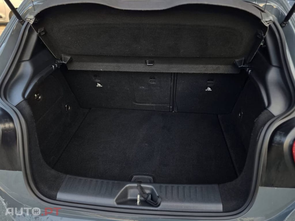 Mercedes-Benz A 200 d AMG LINE