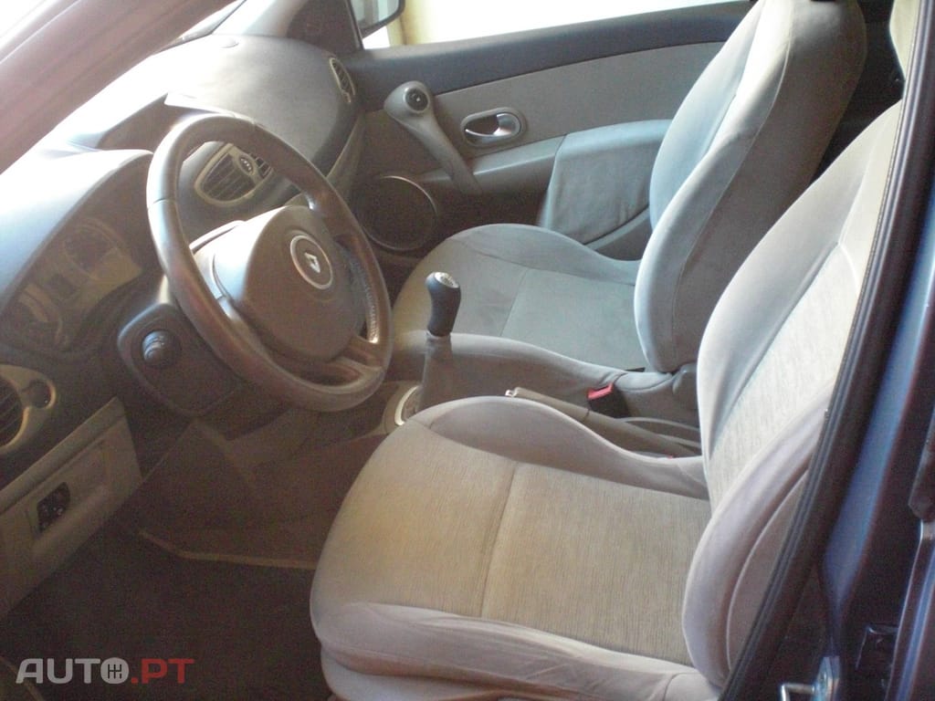 Renault Clio 1.2 16V Confort
