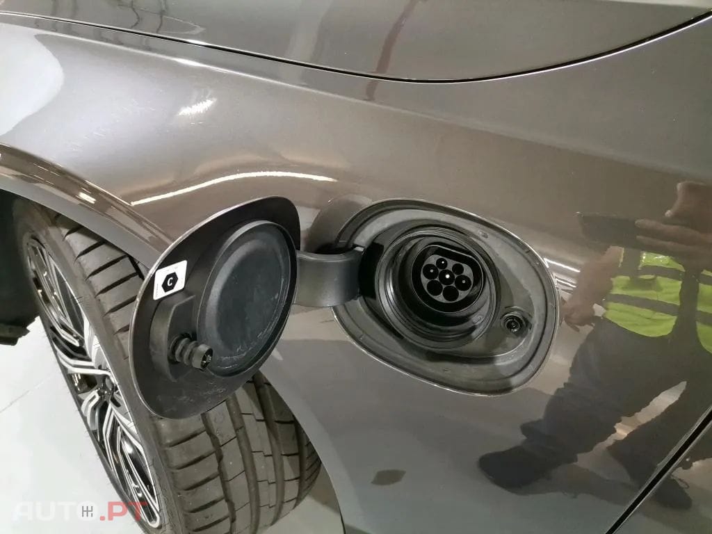 Volvo V90 2.0 T6 PHEV Inscription AWD