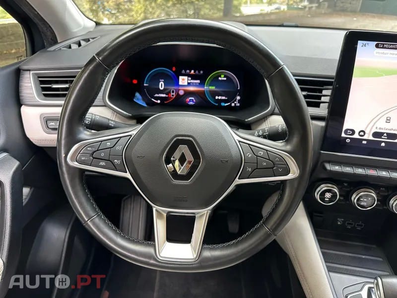 Renault Captur 1.6 E-Tech Initiale Paris